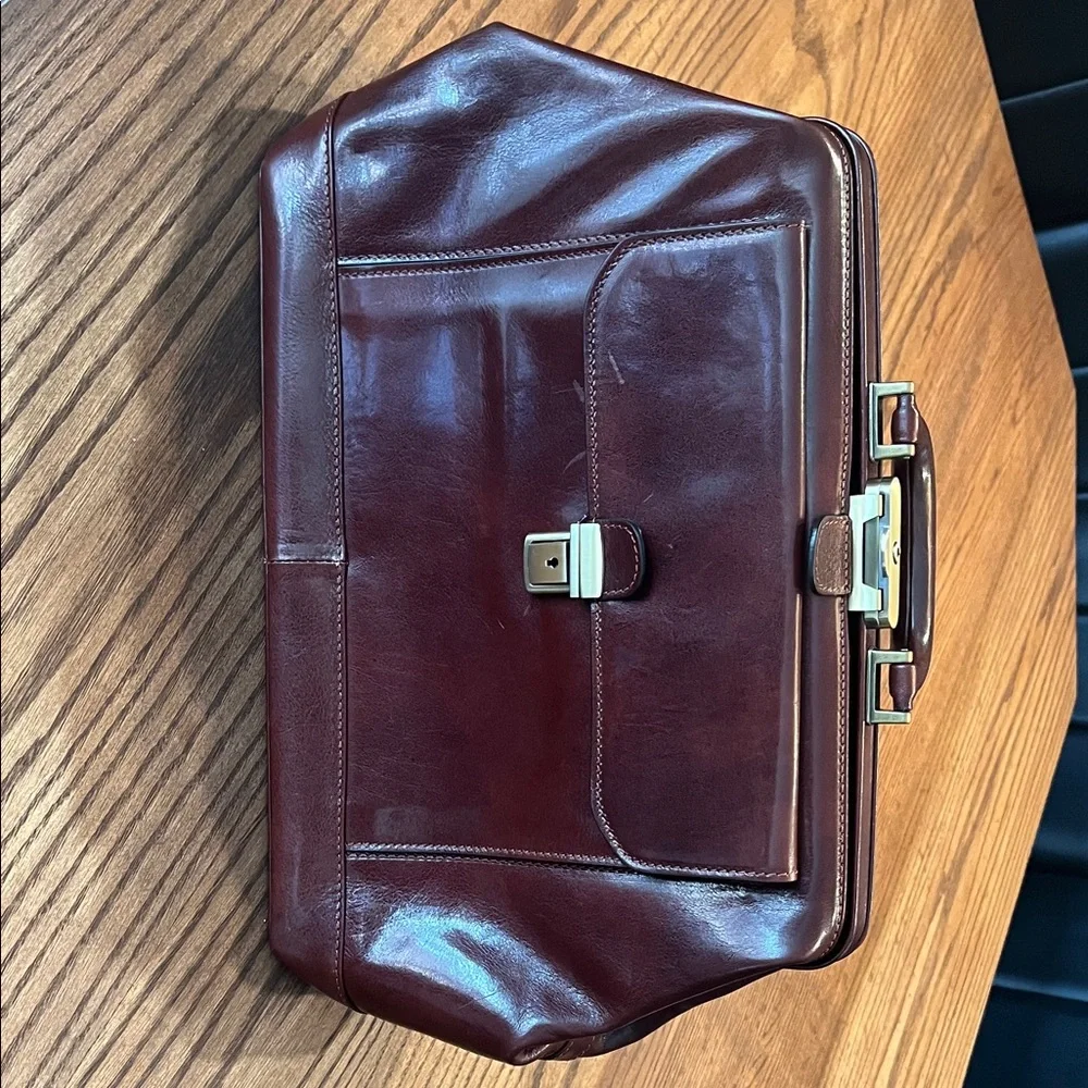 Men's Leather Briefcase Bag in Burgundy